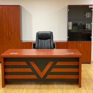 OMCT472 EXECUTIVE OFFICE TABLE